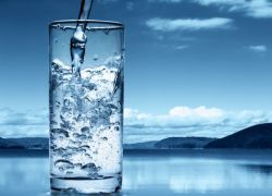 Сколько калорий в воде - энергетическая ценность, калорийность газводы