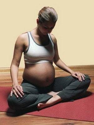 Упражнения для беременных в 3 триместре: противопоказания и меры безопасности, комплекс занятий