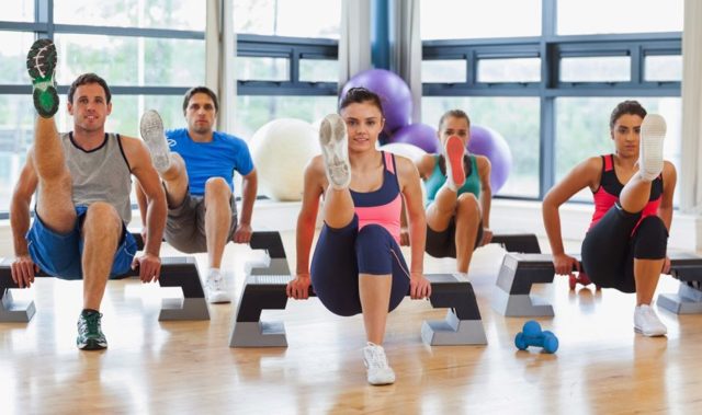 Функциональный тренинг: что это, особенности, программа упражнений для мужчин и женщин в спортзале и дома