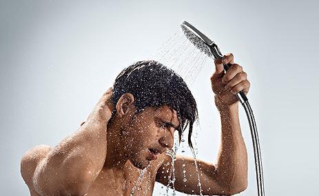Контрастный душ: как правильно делать, польза и вред закаливания