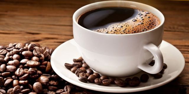 Калорийность кофе с сахаром и без, с добавлением молока на одну чашку, полезная информация
